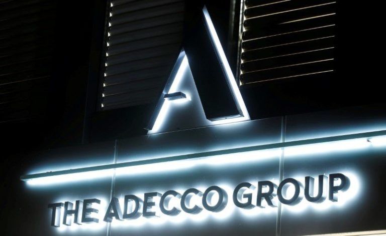 Modération des ambitions des entreprises en matière d’IA chez le groupe Adecco